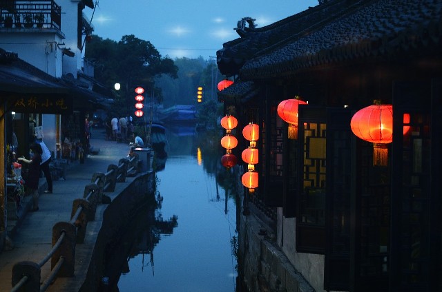 טיול לסין, עיירת המים ג'ואוג'ואנג