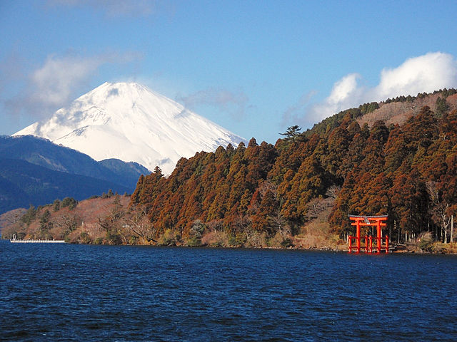 האקונה אגם אשינוקו תצפית על הר פוג’י